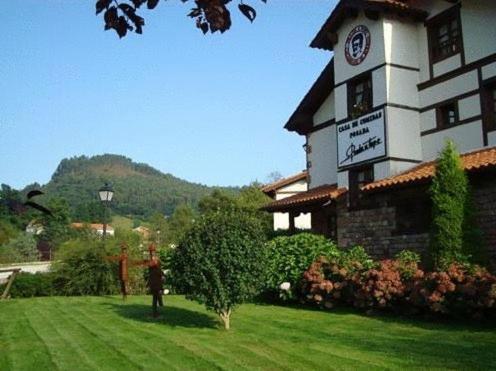 Posada Restaurante Prada A Tope Treceño Exteriör bild